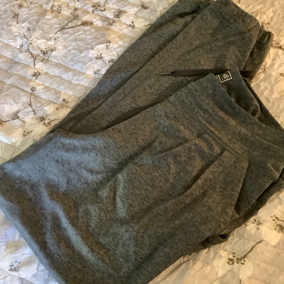 Heather Grey Lole Pleated Lounge Pants L - Picture 3 of 4
